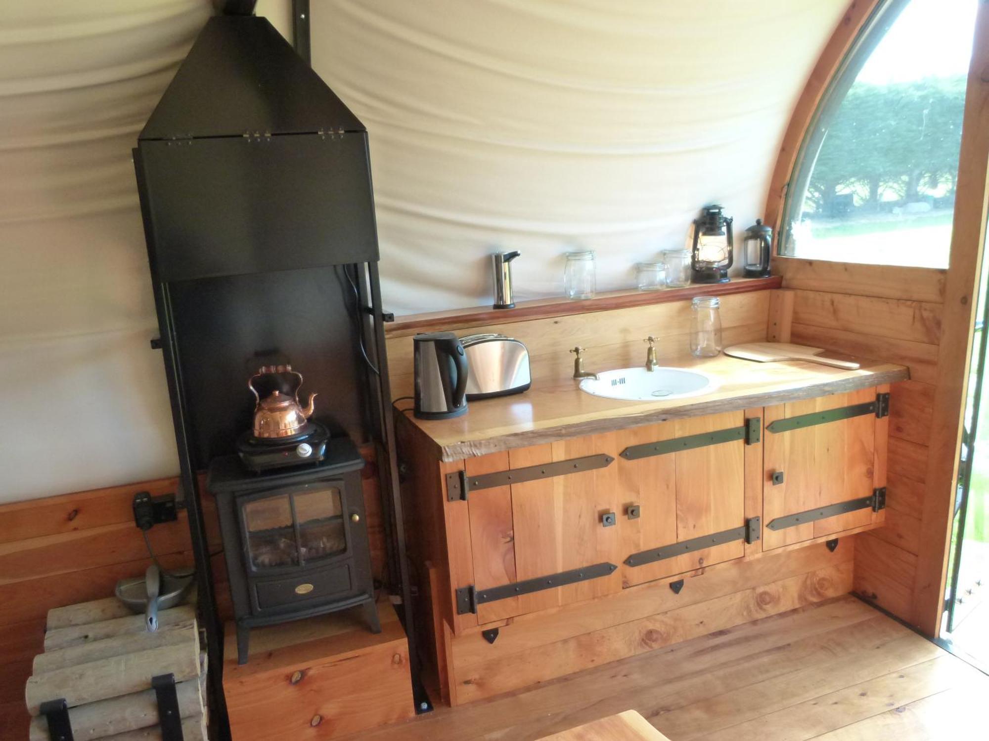 Wacky Stays - Unique Farm-Stay Glamping Rentals, Free Animal Feeding Tours Kaikoura Eksteriør billede