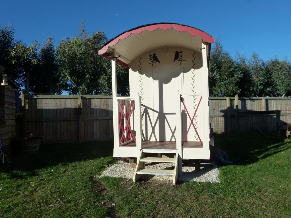 Wacky Stays - Unique Farm-Stay Glamping Rentals, Free Animal Feeding Tours Kaikoura Eksteriør billede