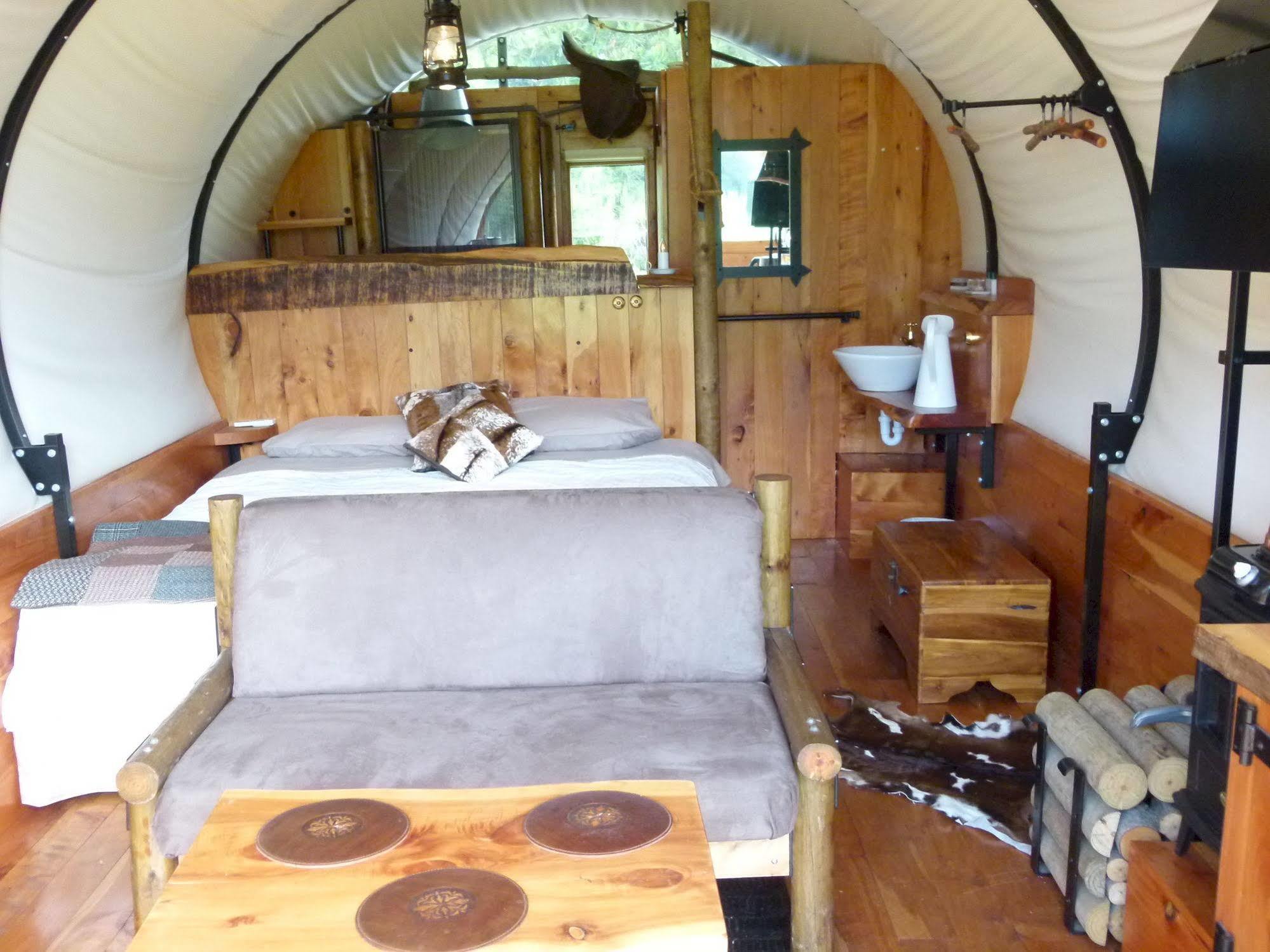 Wacky Stays - Unique Farm-Stay Glamping Rentals, Free Animal Feeding Tours Kaikoura Eksteriør billede