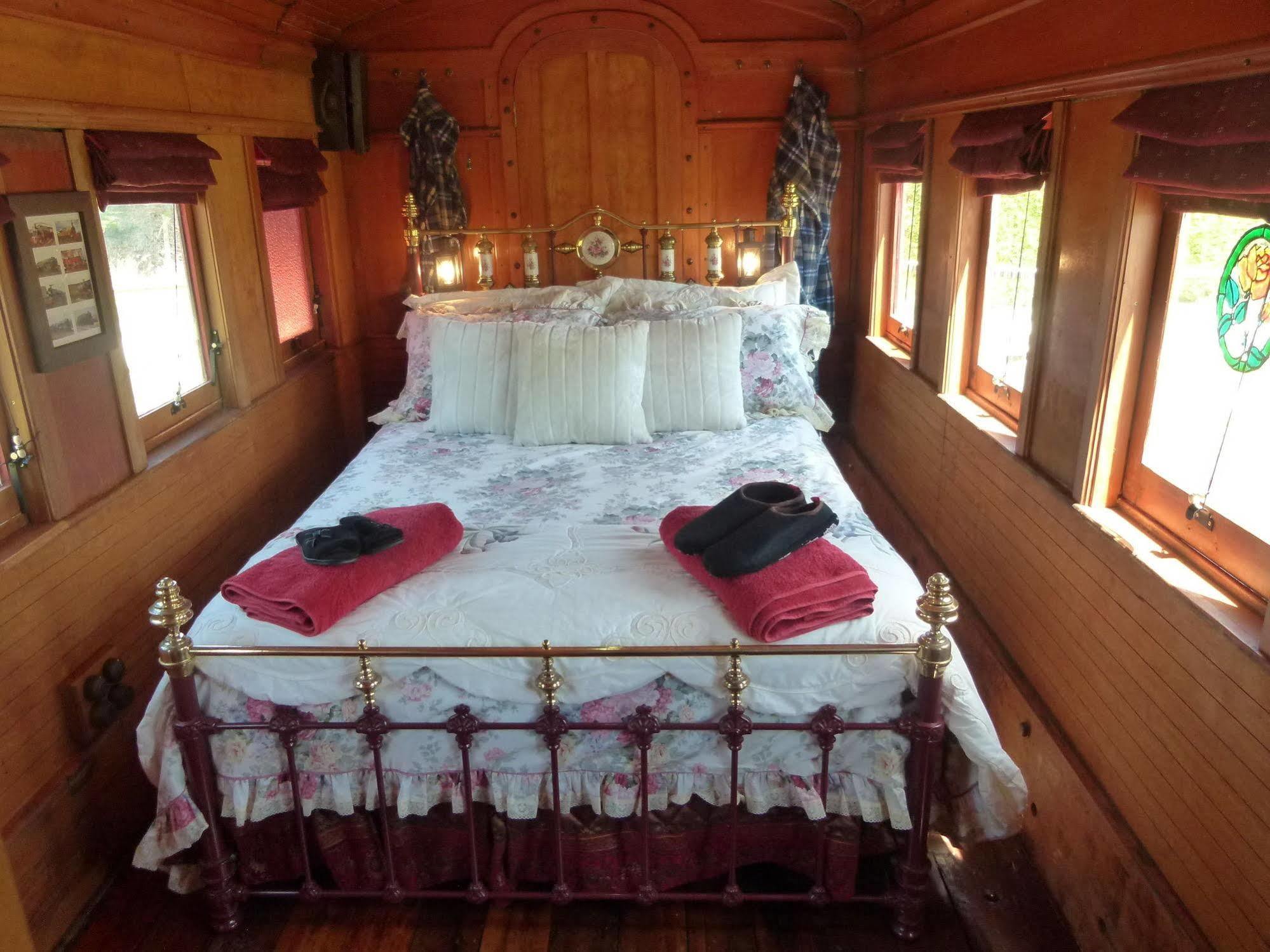 Wacky Stays - Unique Farm-Stay Glamping Rentals, Free Animal Feeding Tours Kaikoura Eksteriør billede