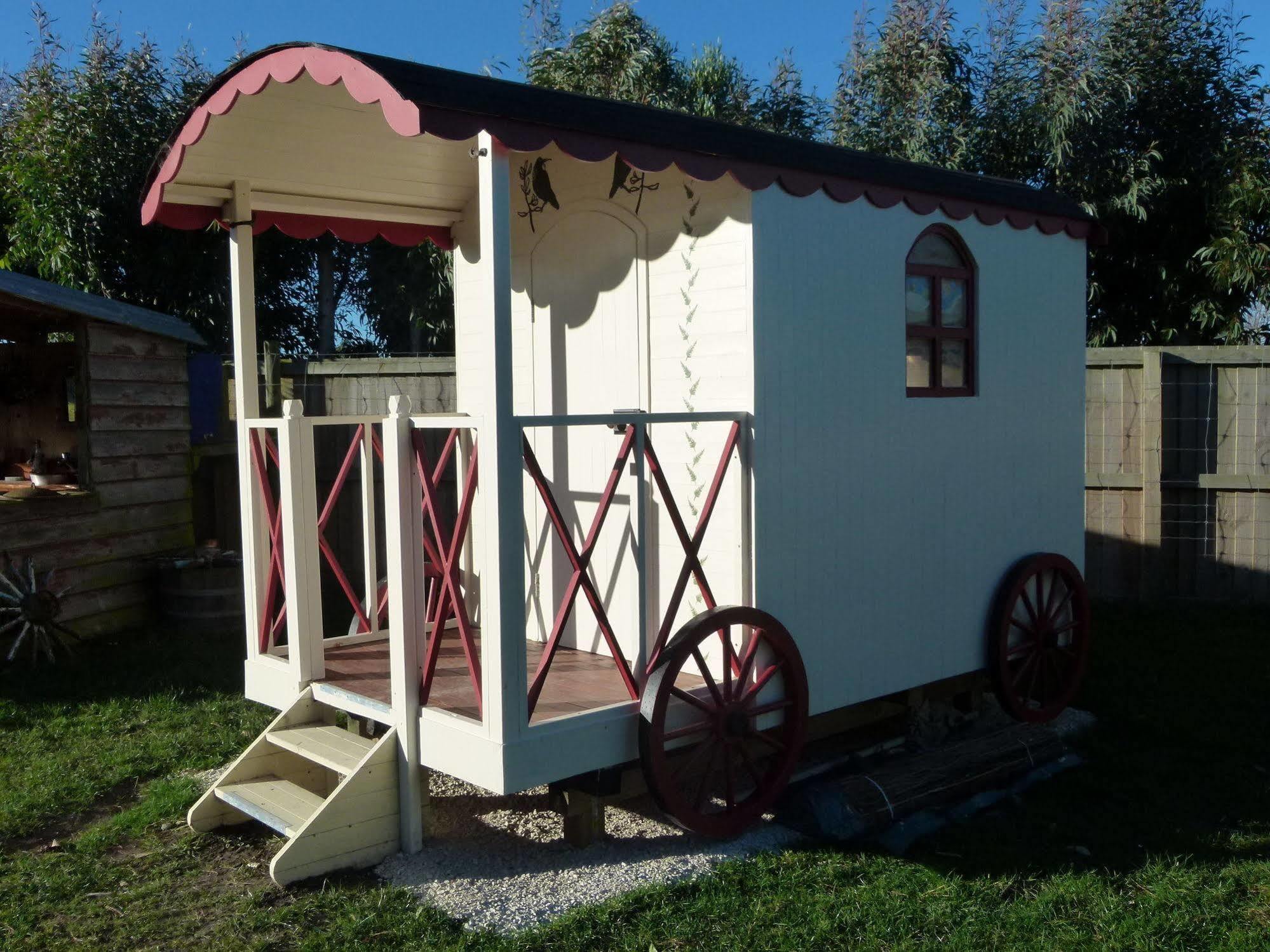 Wacky Stays - Unique Farm-Stay Glamping Rentals, Free Animal Feeding Tours Kaikoura Eksteriør billede